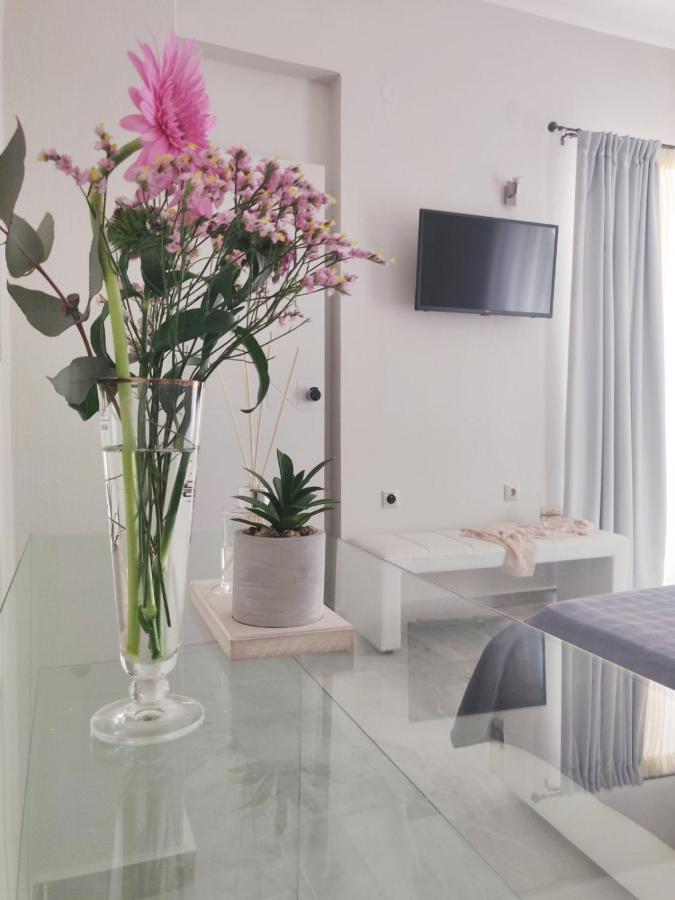 Emorfia'S Apartments 플라타네스 외부 사진